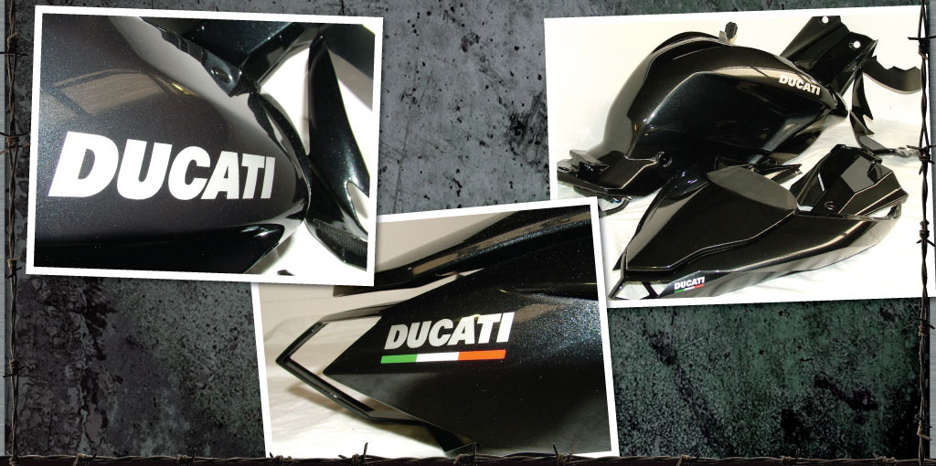 Metallic black Ducati set.